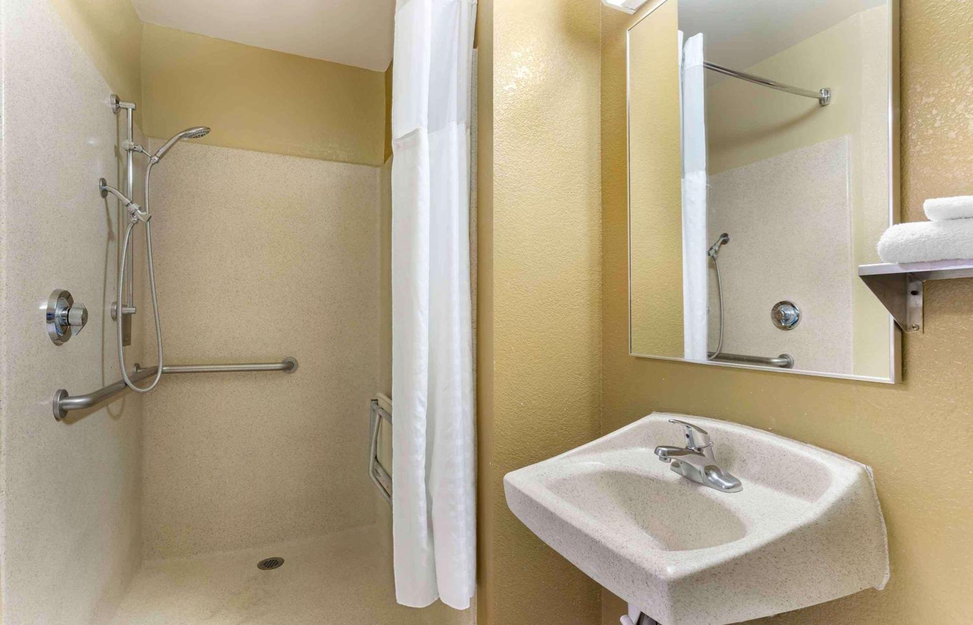 Extended Stay America Suites - Livermore - Airway Blvd Екстер'єр фото